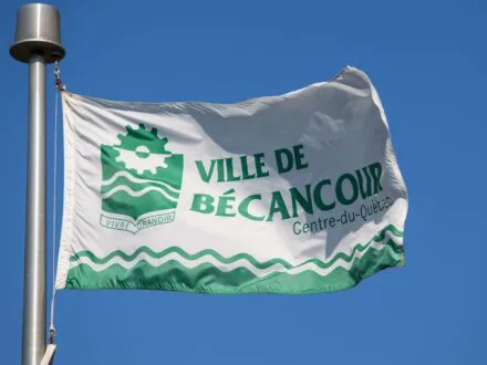 Mise en berne des drapeaux des casernes incendie