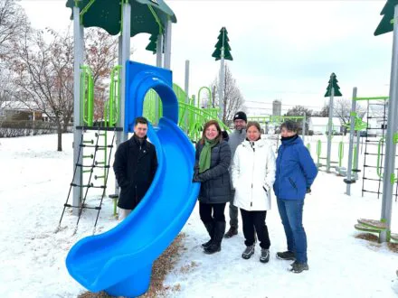 Un parc pour les tout-petits inauguré à Sainte-Gertrude