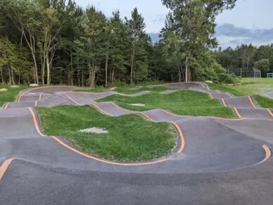 Compétition amicale pumptrack