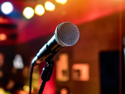 Poutine et karaoké | Carnaval de Gentilly