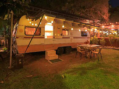 On commence ça en camping! – Présentation et couronnement | Carnaval de Gentilly