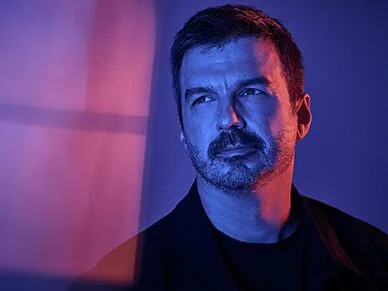 Damien Robitaille | Ultraviolet – solo | au Moulin Michel
